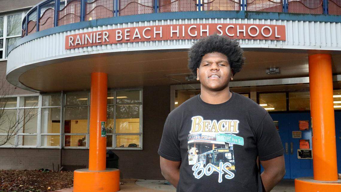 Rainier Beach offensive lineman Josh Conerly Jr. at Rainier Beach High School, December 13, 2021. 219075