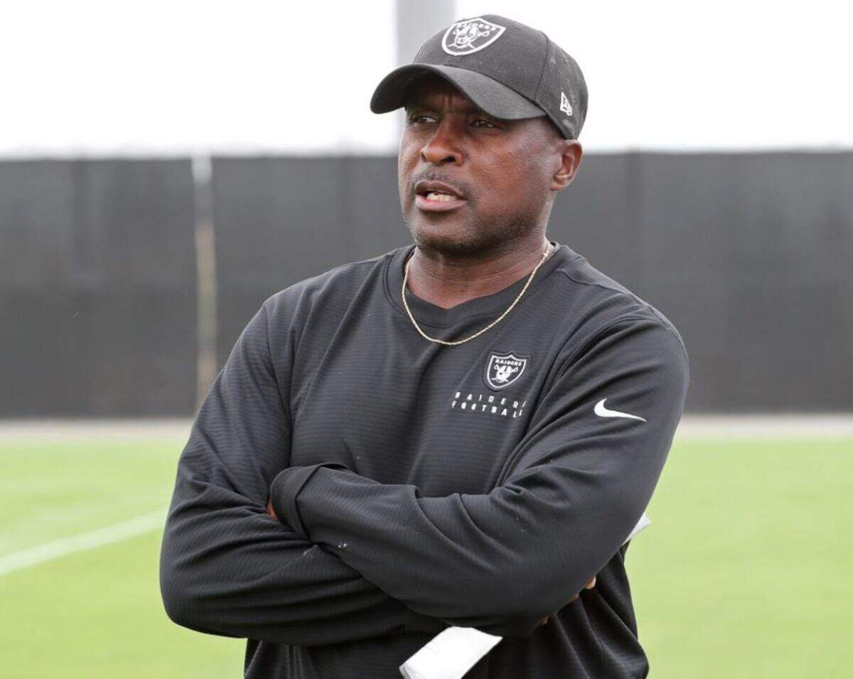 Las Vegas Raiders running backs coach Kirby Wilson was Pete Carroll’s running backs coach for the New England Patriots from 1997-99 and was on Carroll’s first staff at USC in 2001.