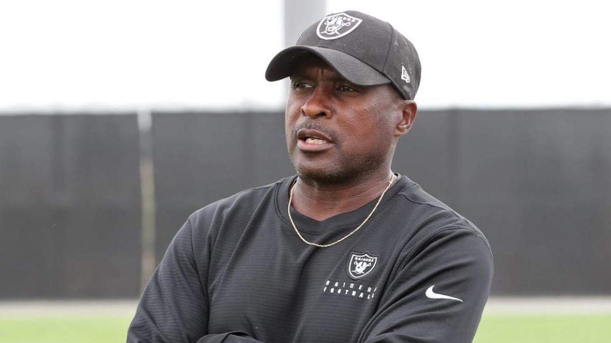 Las Vegas Raiders running backs coach Kirby Wilson was Pete Carroll’s running backs coach for the New England Patriots from 1997-99 and was on Carroll’s first staff at USC in 2001.