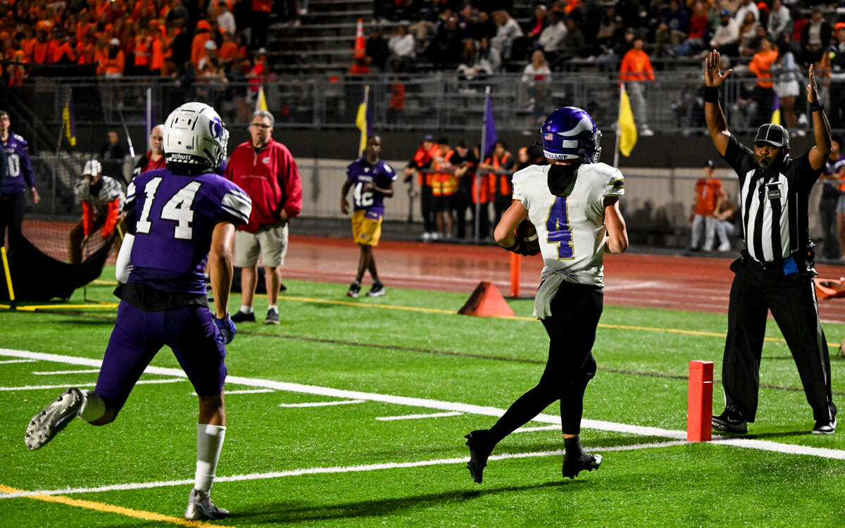 Puyallup’s Nick Neil (4) catches a touchdown pass against Sumner during the second half of the game at Sumner High School, Thursday, Sept. 21, 2023, Sumner, Wash.
