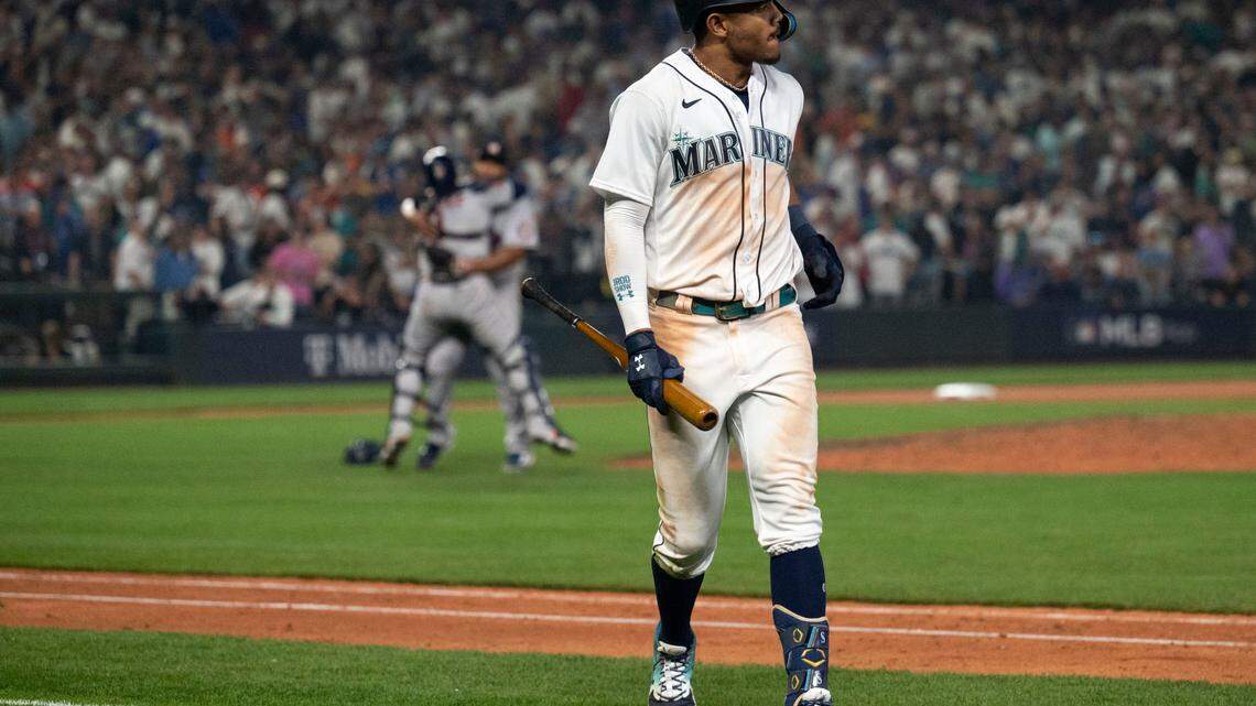 So long, so close — Mariners storybook season ends with marathon loss to Houston
