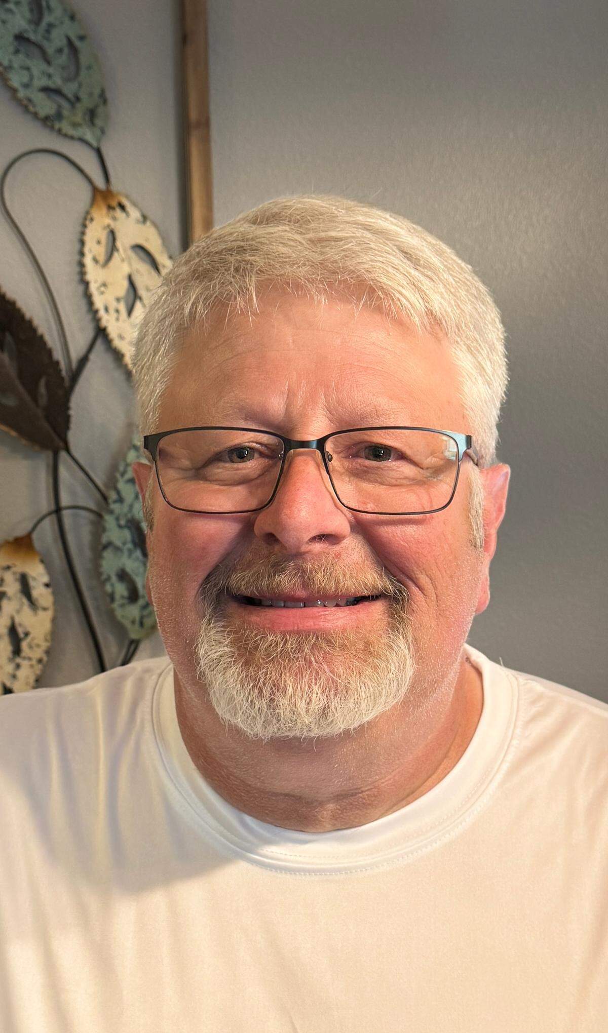 A picture of Orting mayoral candidate Jim Rutt.
