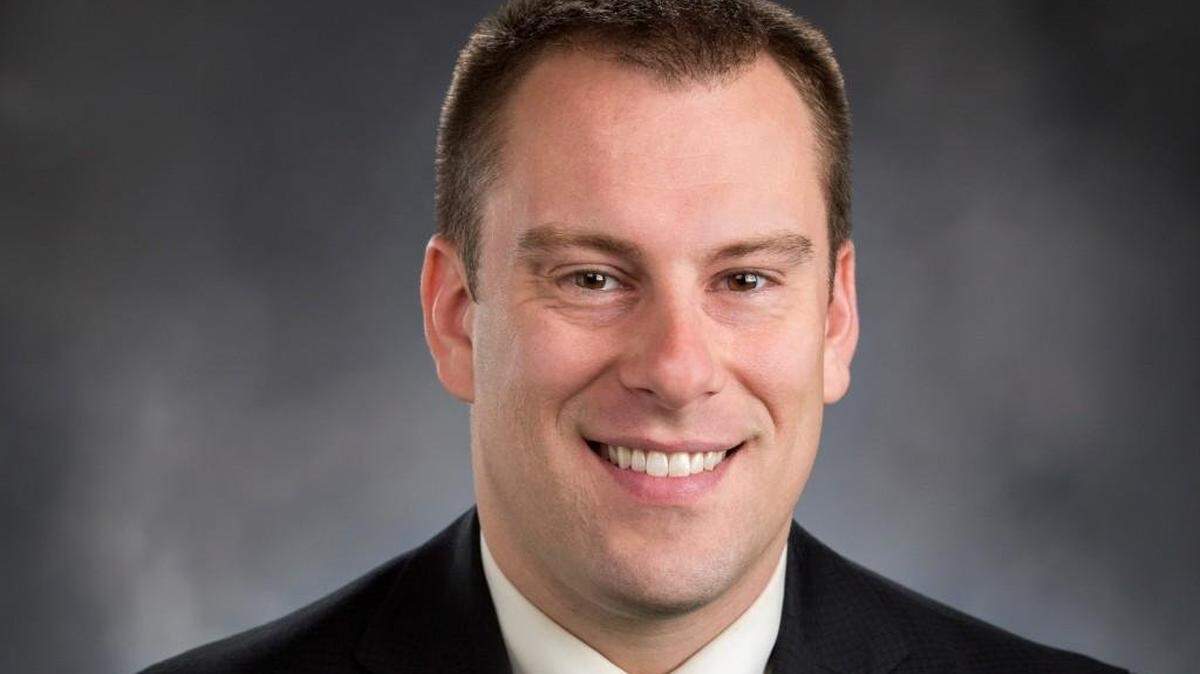 Hans Zeiger of Puyallup will resign his seat on the Pierce County Council to take a job in the nonprofit sector.