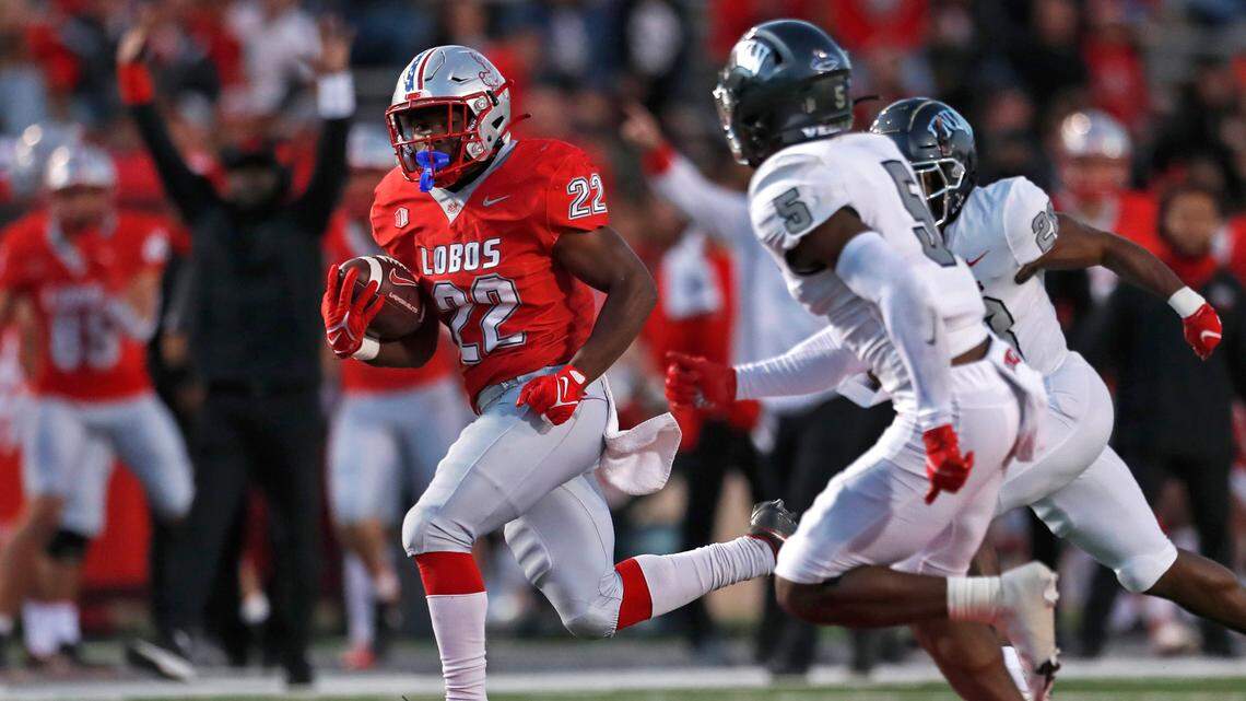 Former New Mexico running back Aaron Dumas commits to UW Huskies