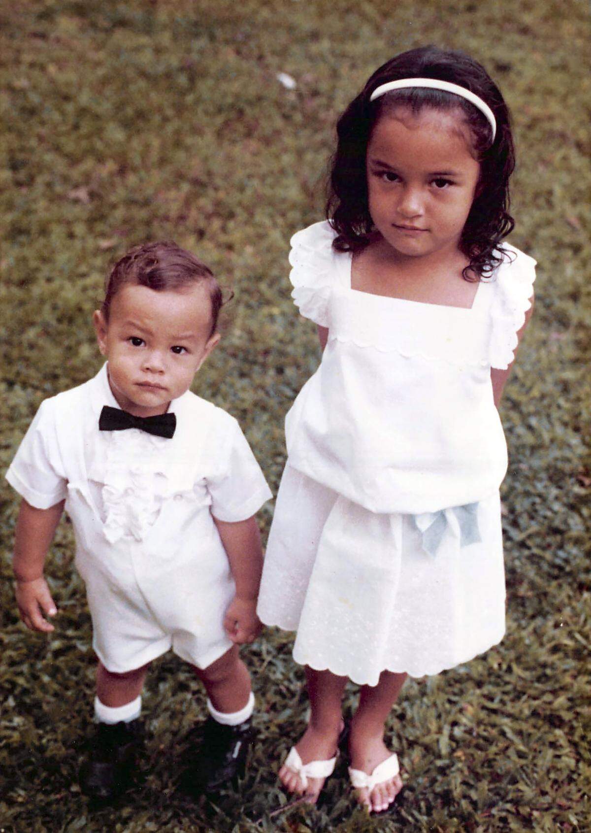 A handout photo of Daniel Te’o-Nesheim as a child, with his sister Marie Aiona. Te’o-Nesheim, who played four seasons in the NFL and was found dead at age 30, left a paper trail of his struggles dealing with chronic traumatic encephalopathy’s now familiar symptoms — including paranoia, disorientation, memory lapses and angry outbursts.