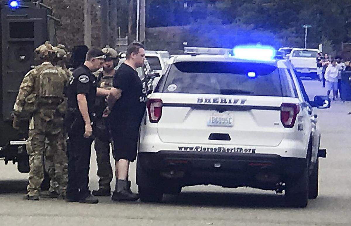 A Pierce County sheriff’s SWAT team arrests Kassandra Cantrell’s 37-year-old ex-boyfriend at his Tacoma house hours after her body was discovered off a cliff in University Place. He is expected to be booked into Pierce County Jail on suspicion of first-degree murder.