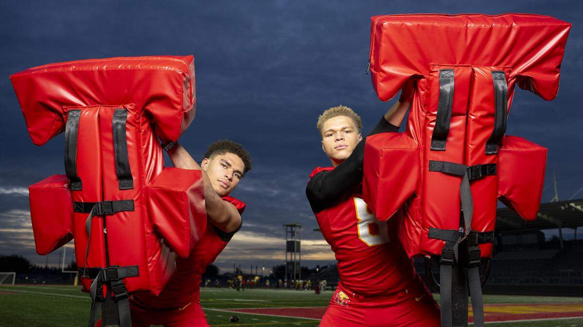 Brothers Teaven Jones, left, and Shan Jones, both linebackers for Mount Tahoma, pose for a portrait on Wednesday, Dec. 3, 2025, at Mount Tahoma High School in Tacoma, Wash.