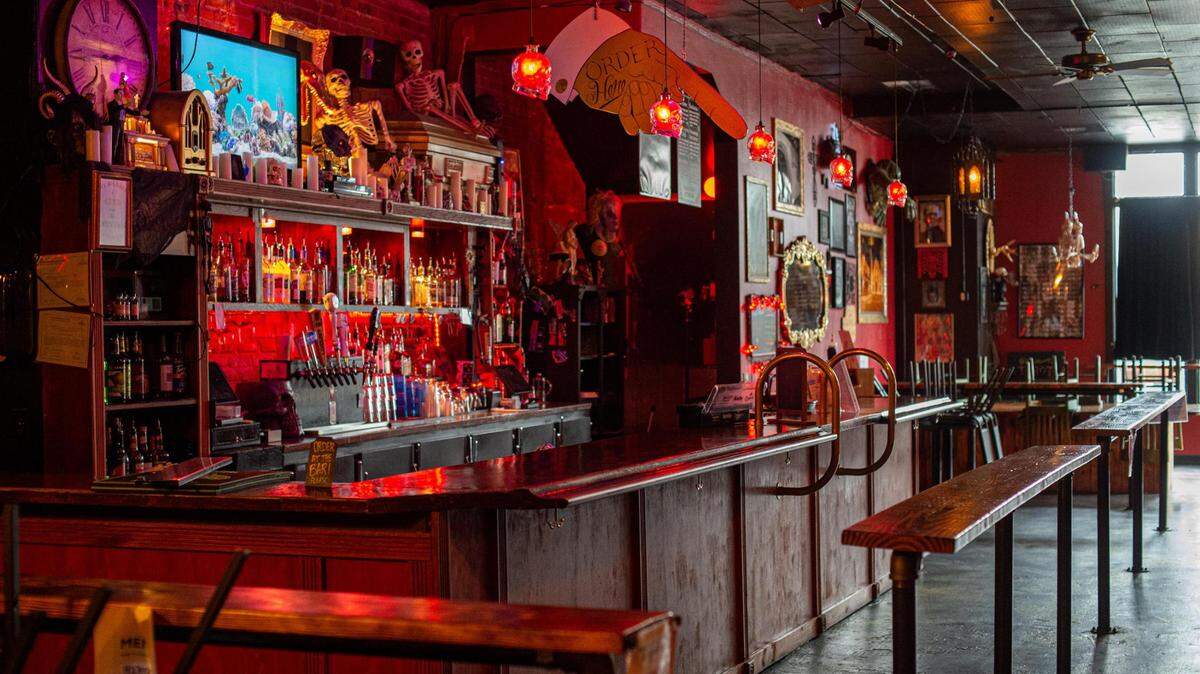 Bar seating is back, Part 1: The pubs and taprooms we missed the most