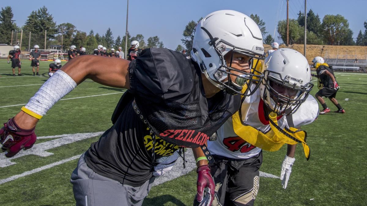 Receiver Emeka Egbuka breaks free for a pass at Steilacoom High School football practice, August 18, 2018.