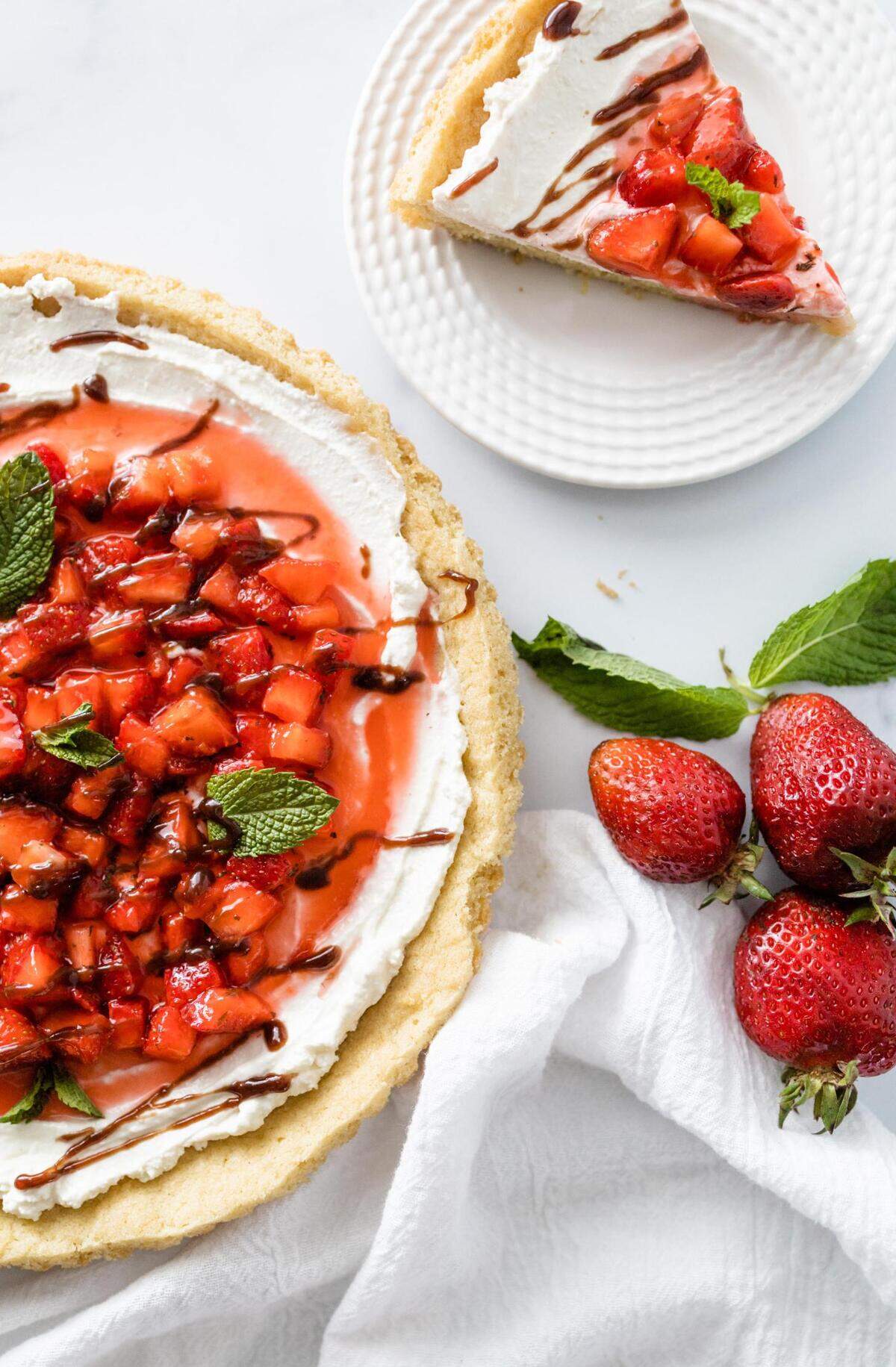 On her blog Hey Danie Bakes, Danie Baker strives to make scratch-cooking approachable and fresh, as in this strawberry ricotta cookie pizza.