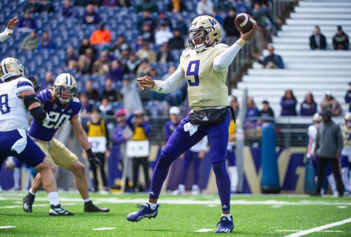 University of Washington Huskies quarterback Michael Penix Jr. (9) throws the ball during the spring game at Husky Stadium in Seattle, Wash. on Saturday, April 30, 2022.