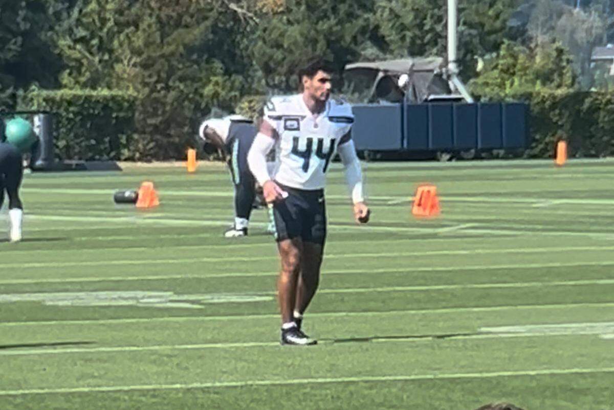 New Seahawks linebacker and special-teams player Chazz Surratt warms up before practice Wednesday, Sept. 3, 2025, at the Virginia Mason Athletic Center in Renton. He was preparing for Seattle’s NFL opening game against his former San Francisco 49ers.
