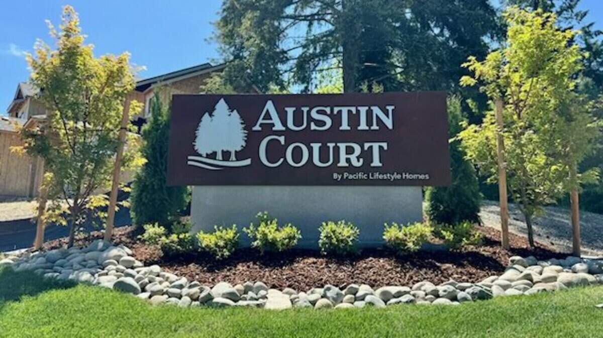 A new Lakewood neighborhood, Austin Court, was announced this week by homebuilder Pacific Lifestyle Homes.