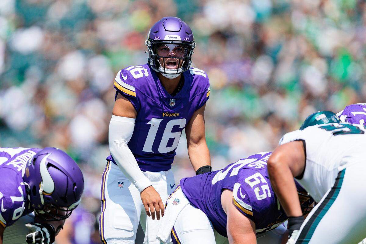 Aug 24, 2024; Philadelphia, Pennsylvania, USA; Minnesota Vikings quarterback Jaren Hall (16) calls out before the snap during the second quarter against the Philadelphia Eagles at Lincoln Financial Field. Mandatory Credit: Caean Couto-USA TODAY Sports