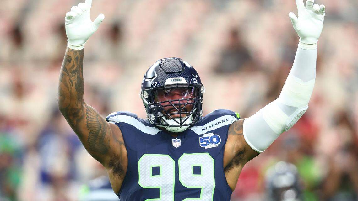 Resting Seahawks rise to 1st place in NFC West division by doing nothing