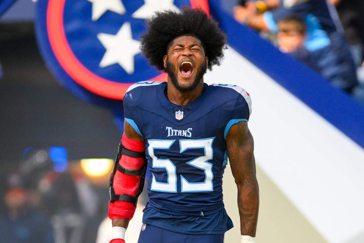 Oct 13, 2024; Nashville, Tennessee, USA;  Tennessee Titans linebacker Ernest Jones, IV screams during pregame warmups against the Indianapolis Colts at Nissan Stadium. Mandatory Credit: Steve Roberts-Imagn Images