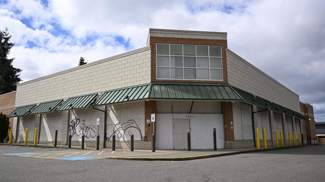 Out-of-state investor buys former Walgreens on Sixth Ave. Here’s what we know