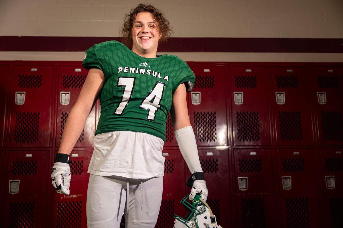 Peninsula’s Hall Schmidt photographed at Mount Tahoma High School on Monday, Dec. 20, 2021.