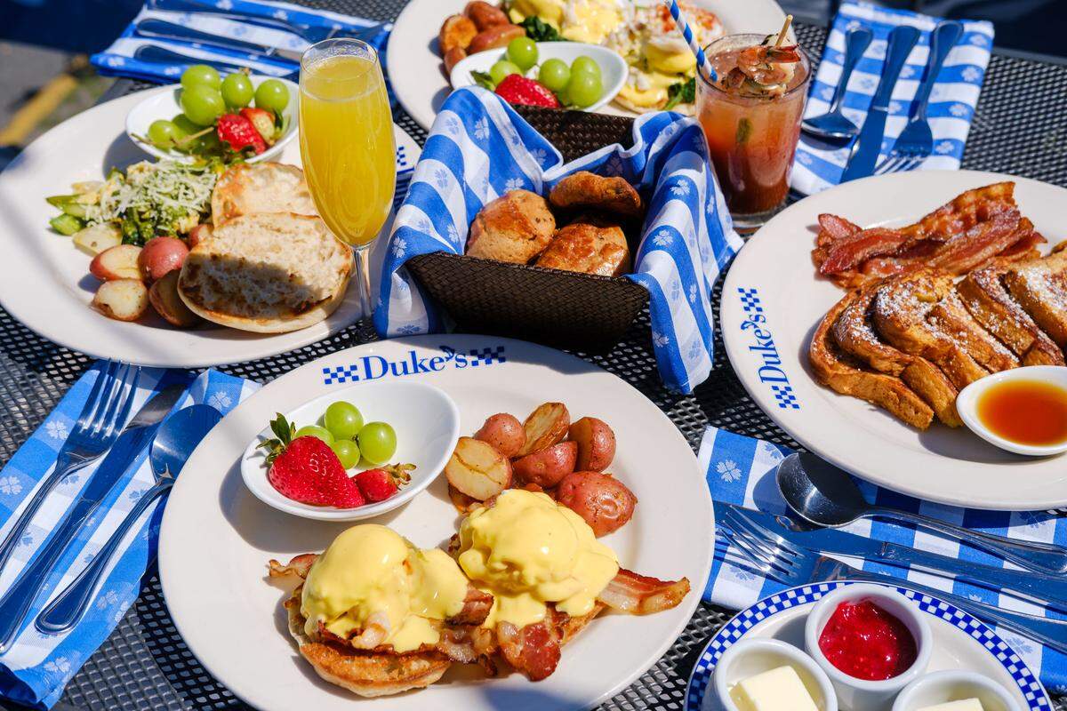 Duke’s Seafood will offer its special brunch service for Mother’s Day this year, starting at 10 a.m.