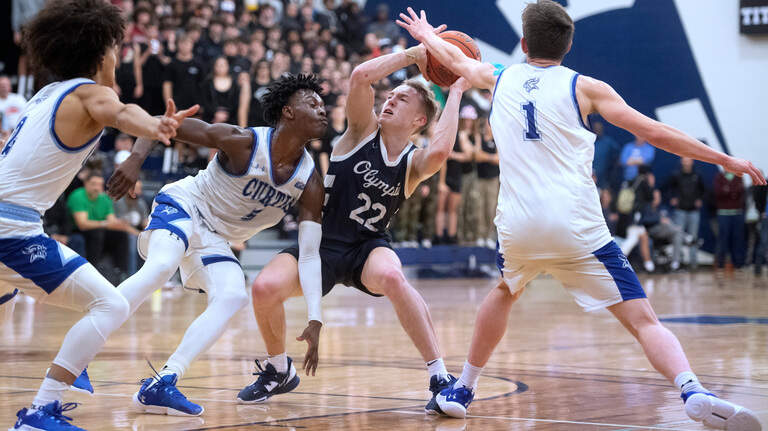 PHOTOS: Olympia battles Curtis for SPSL championship