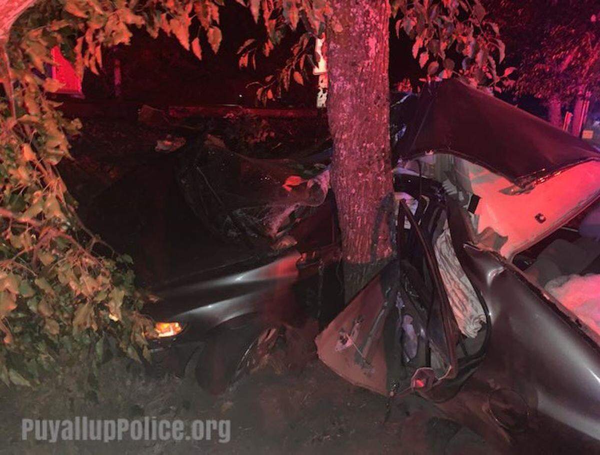 A 16-year-old driver died in Puyallup early Tuesday after wrapping a vehicle around a tree.