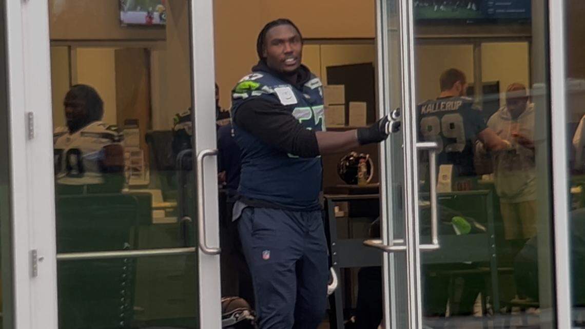 Charles Cross 2 other LTs again don’t practice. But why Seahawks aren’t fretting