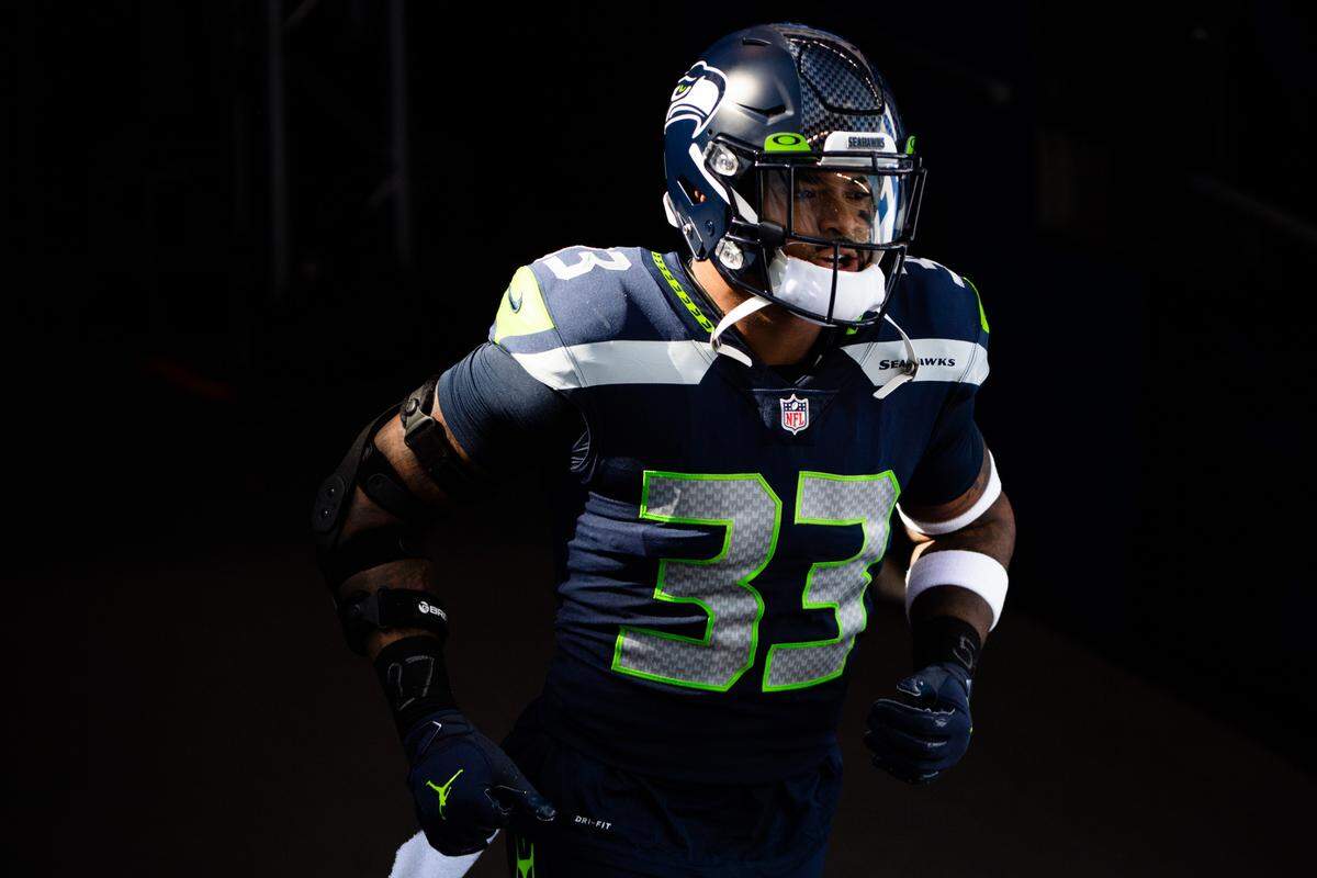 Seattle Seahawks safety Jamal Adams (33) takes the field for warmups. The Seattle Seahawks played the Dallas Cowboys in a NFL football game at CenturyLink Field in Seattle, Wash., on Sunday, Sept. 27, 2020.