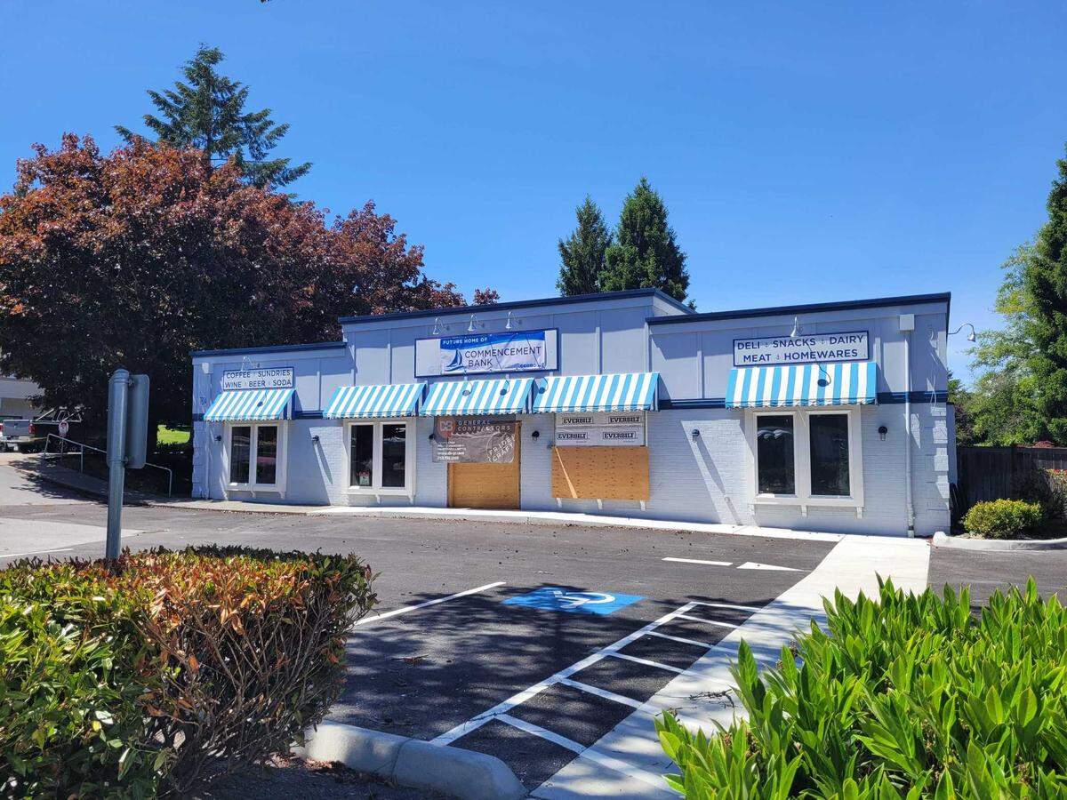 Commencement Bank is moving into the old Harbor General Store building in downtown Gig Harbor.