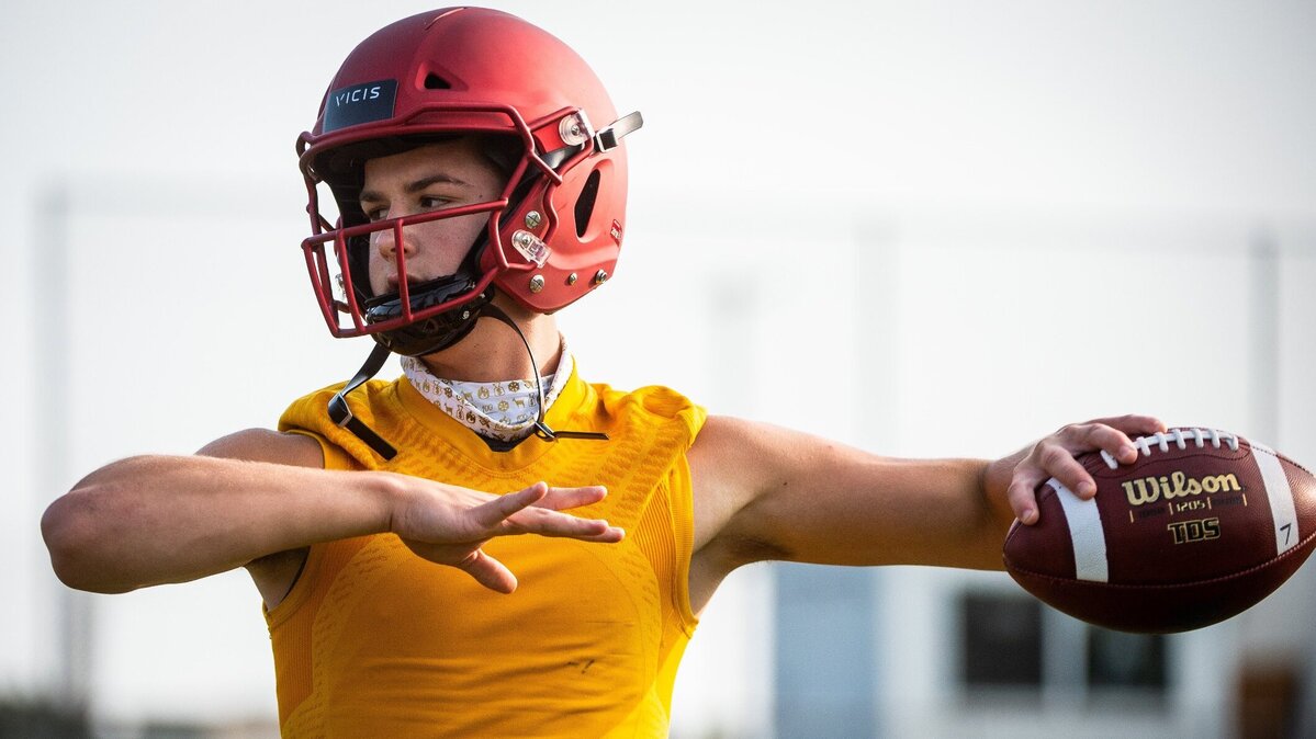Quarterback Sam Huard throws a pass during Kennedy Catholic High School football practice at Kennedy Catholic High School in Burien, Wash., on Thursday, Aug. 16, 2018. .


