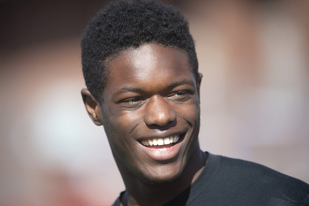 Lakes senior sprinter Dorien Simon during track & field practice at Lakes High School in Lakewood on Tuesday, March 26, 2019.