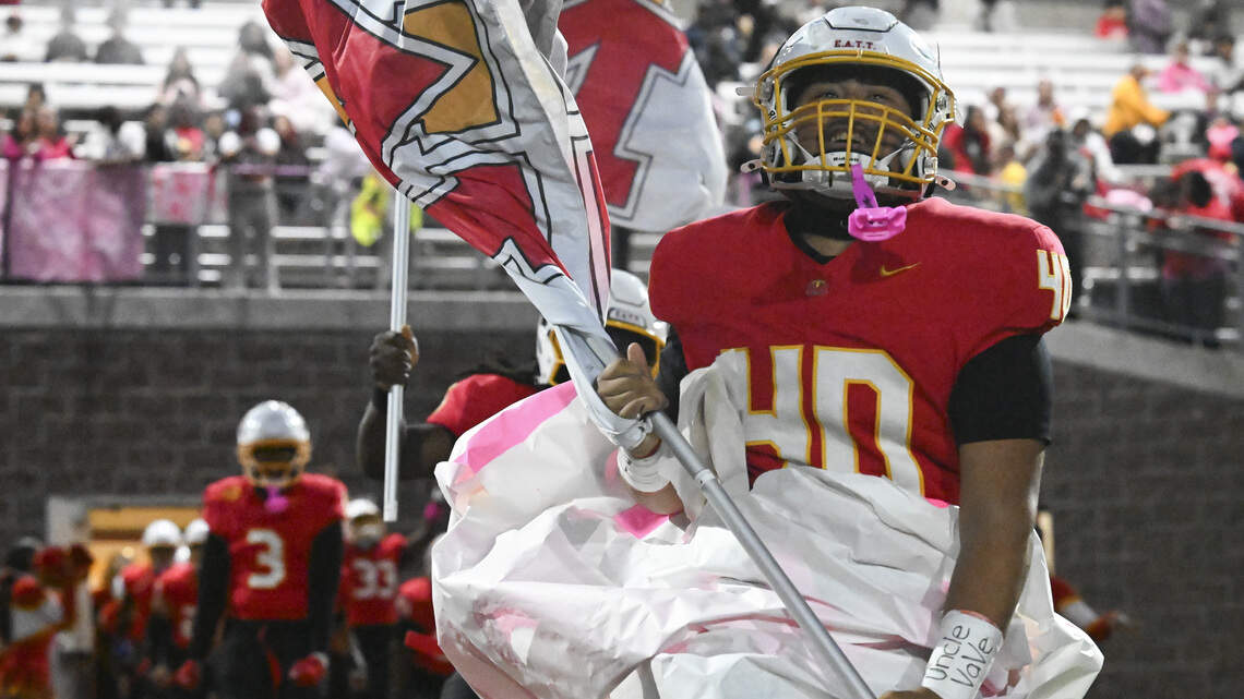 High school football roundup: Mount Tahoma tops Lincoln, Silas downs Bellarmine