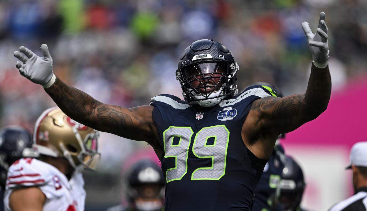 Seattle Seahawks defensive end Leonard Williams (99) reacts during the first quarter of the game against the San Francisco 49ers at Lumen Field, on Sunday, Sept. 7, 2025, in Seattle.
