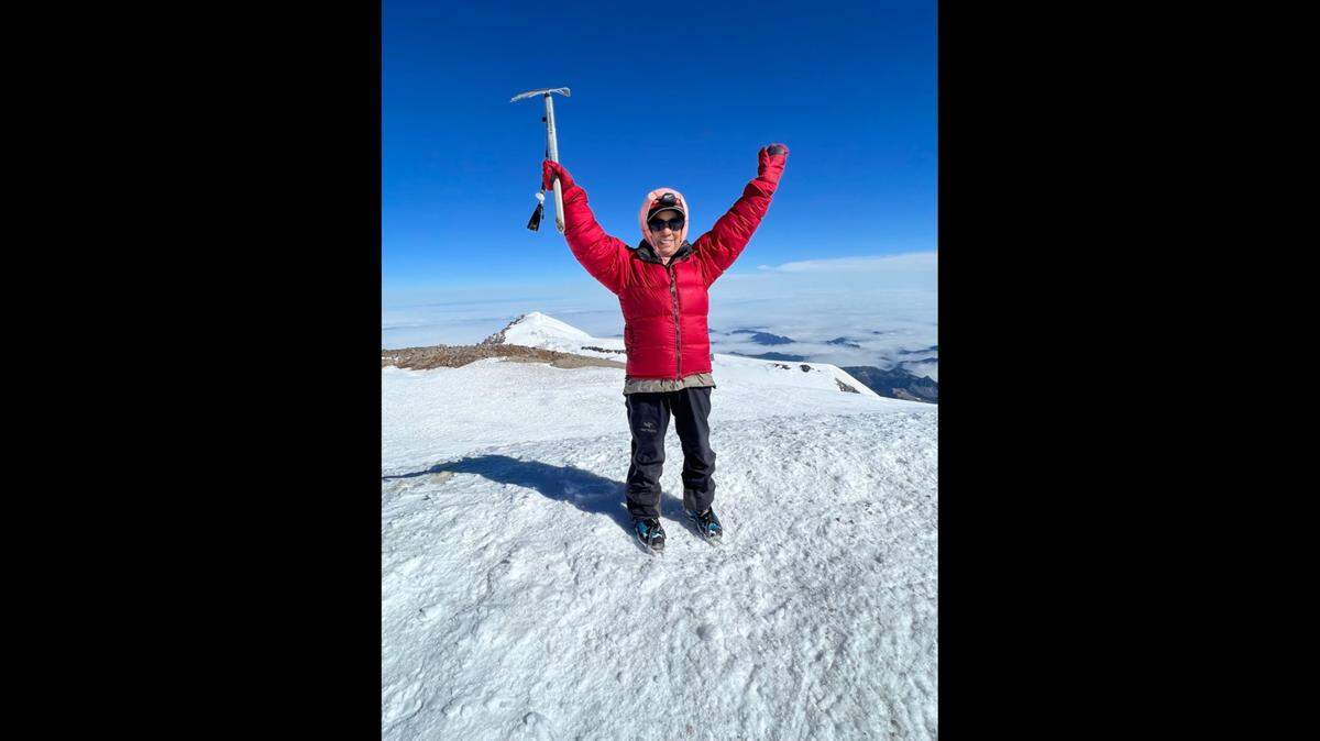 Rose Vanderhoof, 78, became the oldest woman to summit Washington’s Mount Rainier on July 10.