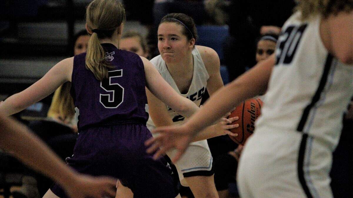 Gig Harbor High guard Tate McReynolds against North Thurston on Friday, Dec. 14, 2018.