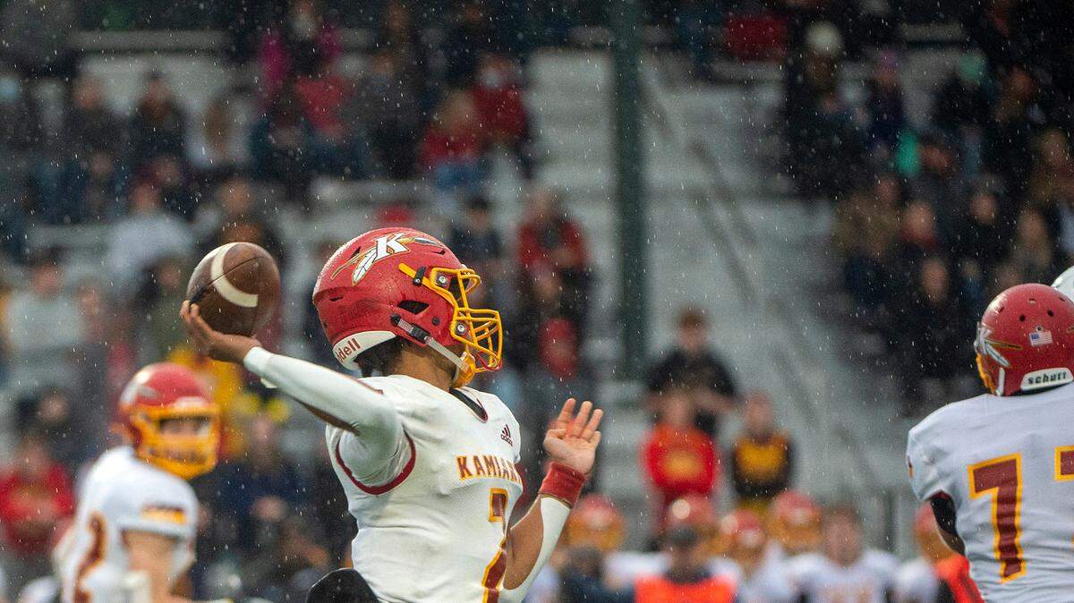Kamiakin quarterback Henry Mercado earned a major award on Scorebook Live Washington’s all-state football team.