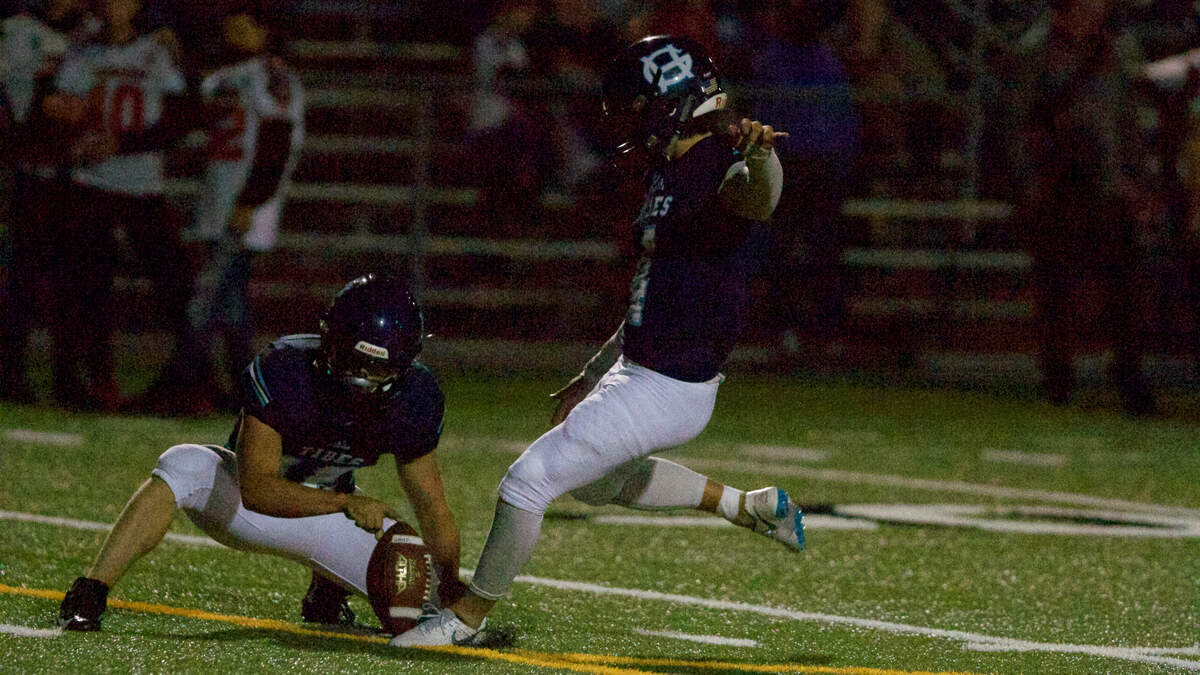 Gig Habor’s Logan Kinney connected on a 44-yard field goal against Yelm last week, the longest make of his high school career.
