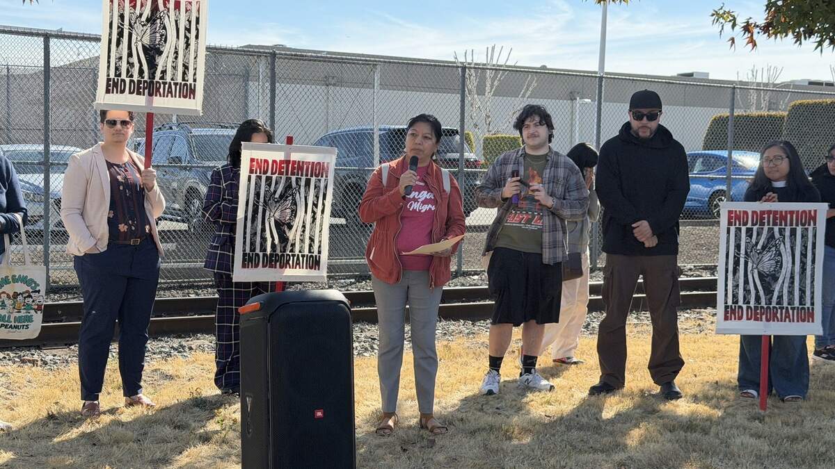 ‘Mass transfers’ from Tacoma ICE lockup leave families and lawyers scrambling