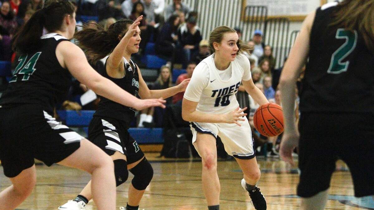 Gig Harbor High School guard Brynna Maxwell in the first meeting of the season between Gig Harbor and Peninsula high schools on Wednesday, Jan. 9, 2019. Gig Harbor won, 52-51.