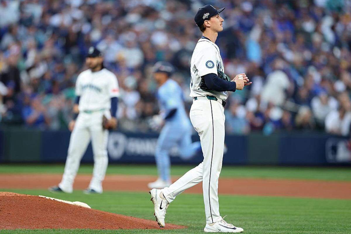 SEATTLE, WASHINGTON - OCTOBER 15: George Kirby #68 of the Seattle Mariners reacts after giving up a home run to AndrÃ©s GimÃ©nez #0 of the Toronto Blue Jays during the third inning in game three of the American League Championship Series at T-Mobile Park on October 15, 2025 in Seattle, Washington. (Photo by Steph Chambers/Getty Images)