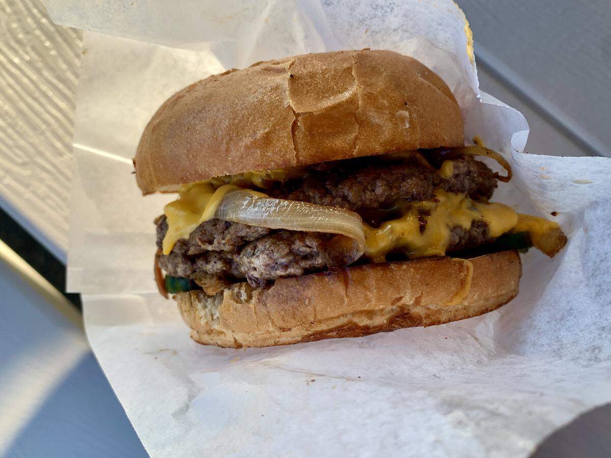 Young La yielded to the smash burger phenomenon at its brick-and-mortar, and the result is quintessential Burger Seoul: two quarter-pound patties with American cheese, Seoul sauce, house Korean pickles and grilled onions.