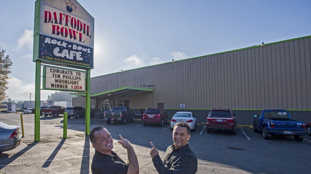 Brad Swartz (left) and Randy Beddow  are the new owners of Daffodil Bowl on E. Main in Puyallup.  October 11, 2018