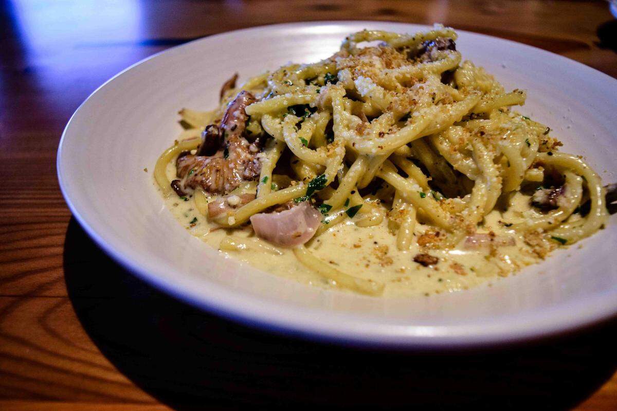 As with The Table, Incalmo at MOG harnesses local, seasonal ingredients here fused into Italian presentations. A fall bucatini features wild mushrooms with shallots and textural breadcrumbs.