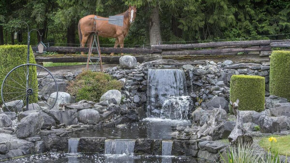 Bob and Lori Pippin’s horse ranch is a 5-acre piece of heaven tucked into the heart of a urban environment and is part of this year’s University Place Garden Tour.