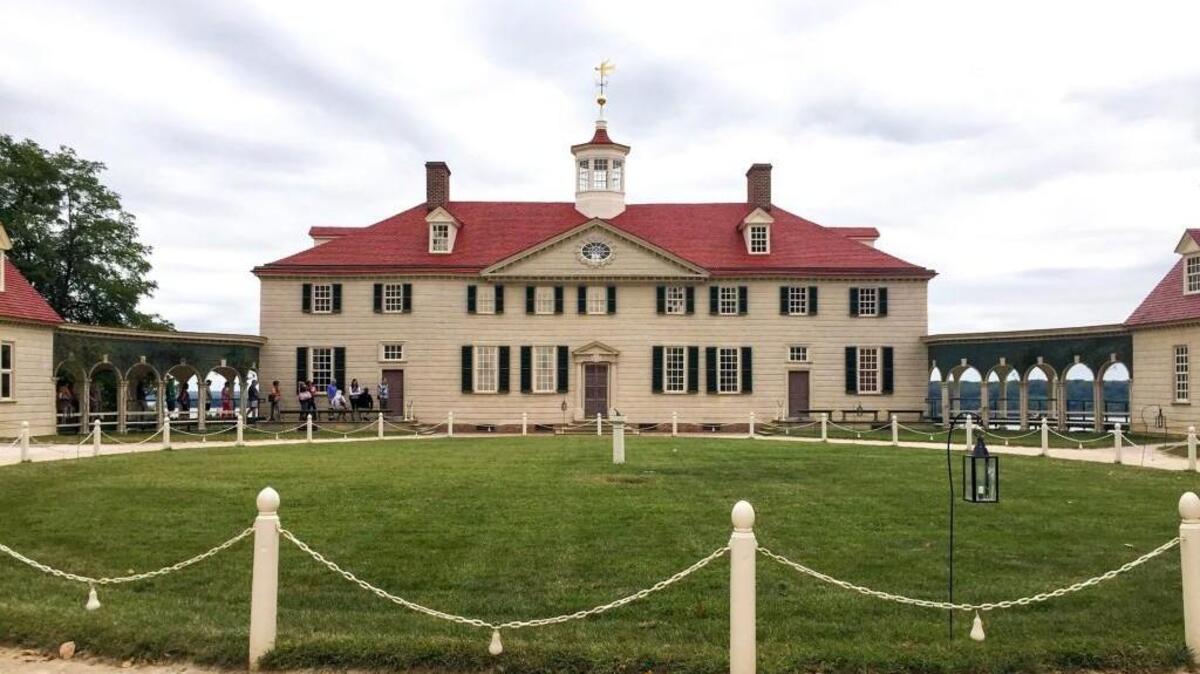 The next time you visit Mount Vernon, President George Washington’s home, take a close look at the exterior to pick up a neat trick.