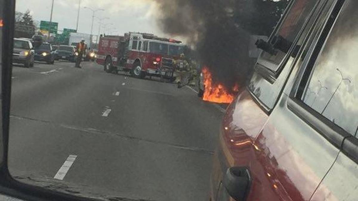 Firefighters extinguished a car fire on Interstate 5 in Lakewood on Saturday afternoon.