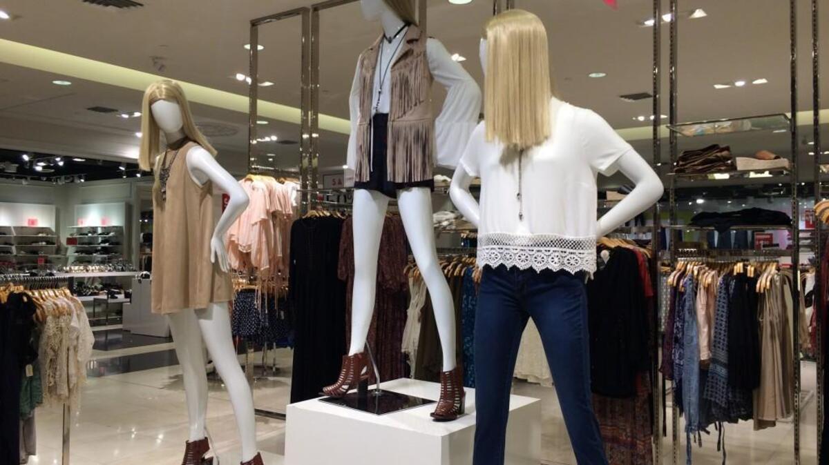 Forever 21, known for its low-priced trendy clothes, is closing its Tacoma Mall location in late July.