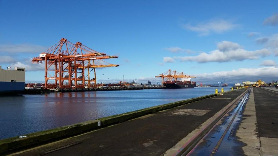 Tacoma company fined by EPA for 2015 hot asphalt spill near Commencement Bay