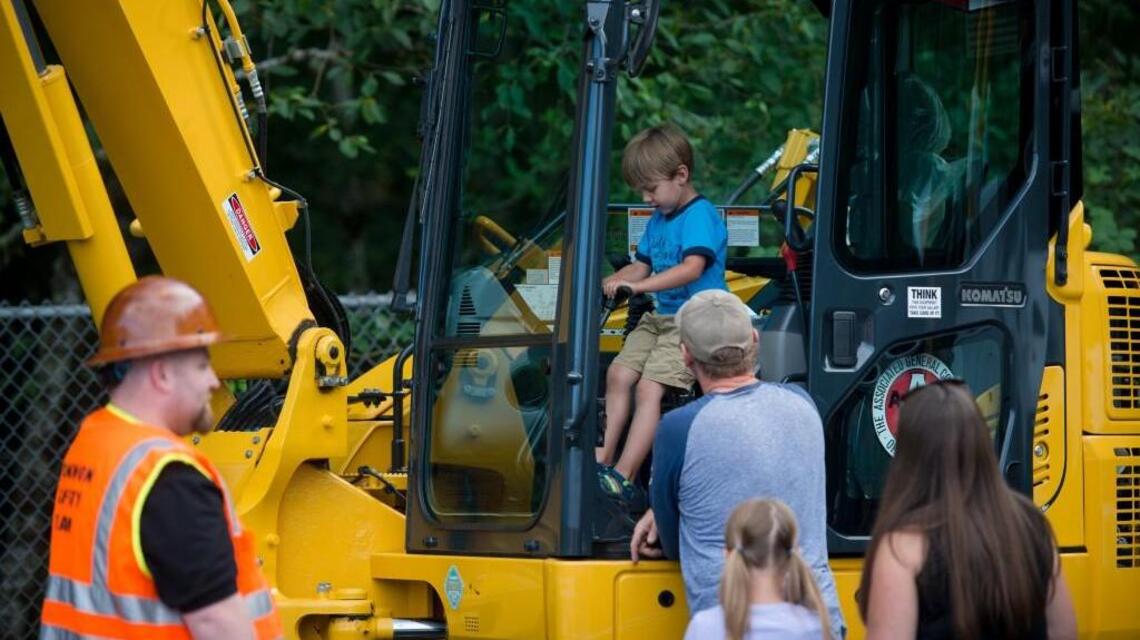 Purdy Elementary’s Big Truck Night continues to be a big hit