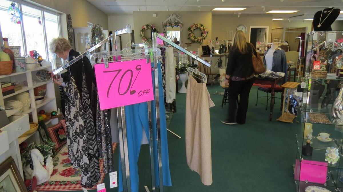 The Queen’s Cabinet boutique at Gig Harbor Marina & Boatyard hosted its final days of business last week with a 70-percent off sale.