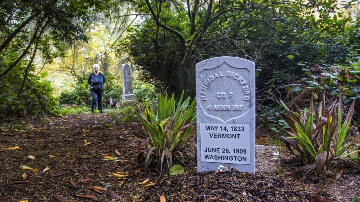 Kathy Veasey is improving the graves of Civil War soldiers buried at the Gig Harbor Cemetery. She obtained a marble monument and organized a ceremony at the grave of Hannibal Bickford.